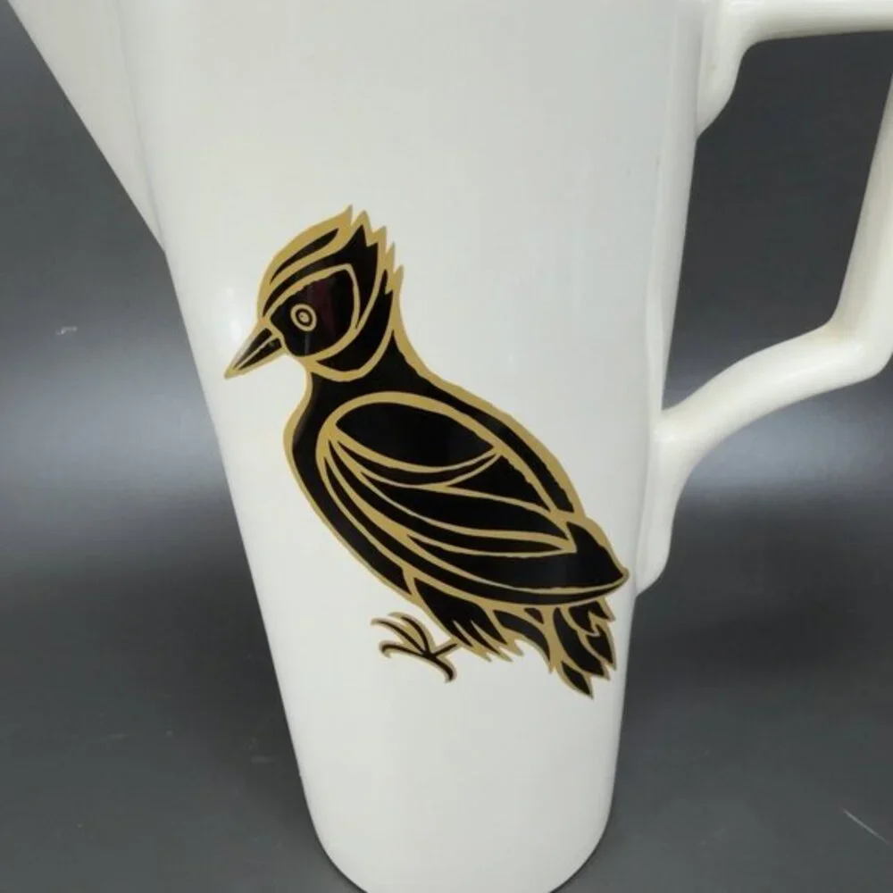 Patch‎ NYC Target Pitcher Woodpecker Black Bird Woodland 48 oz 6 cup Stoneware